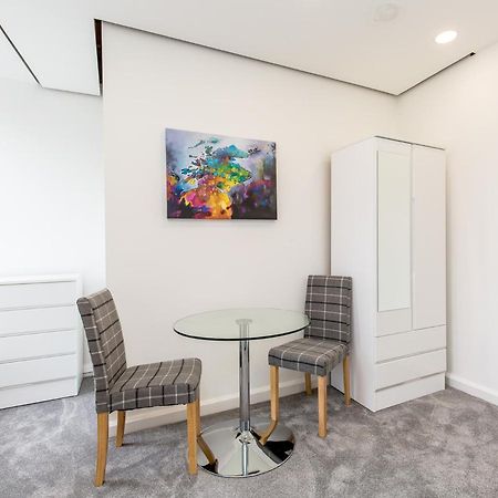 Modern Studio Next To Edinburgh Castle Apartamento Exterior foto